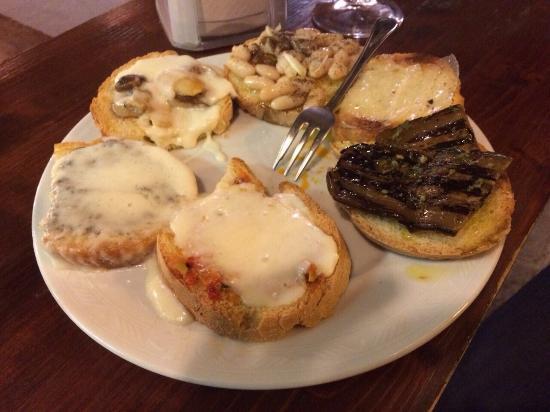 La Grotta Dei Sapori